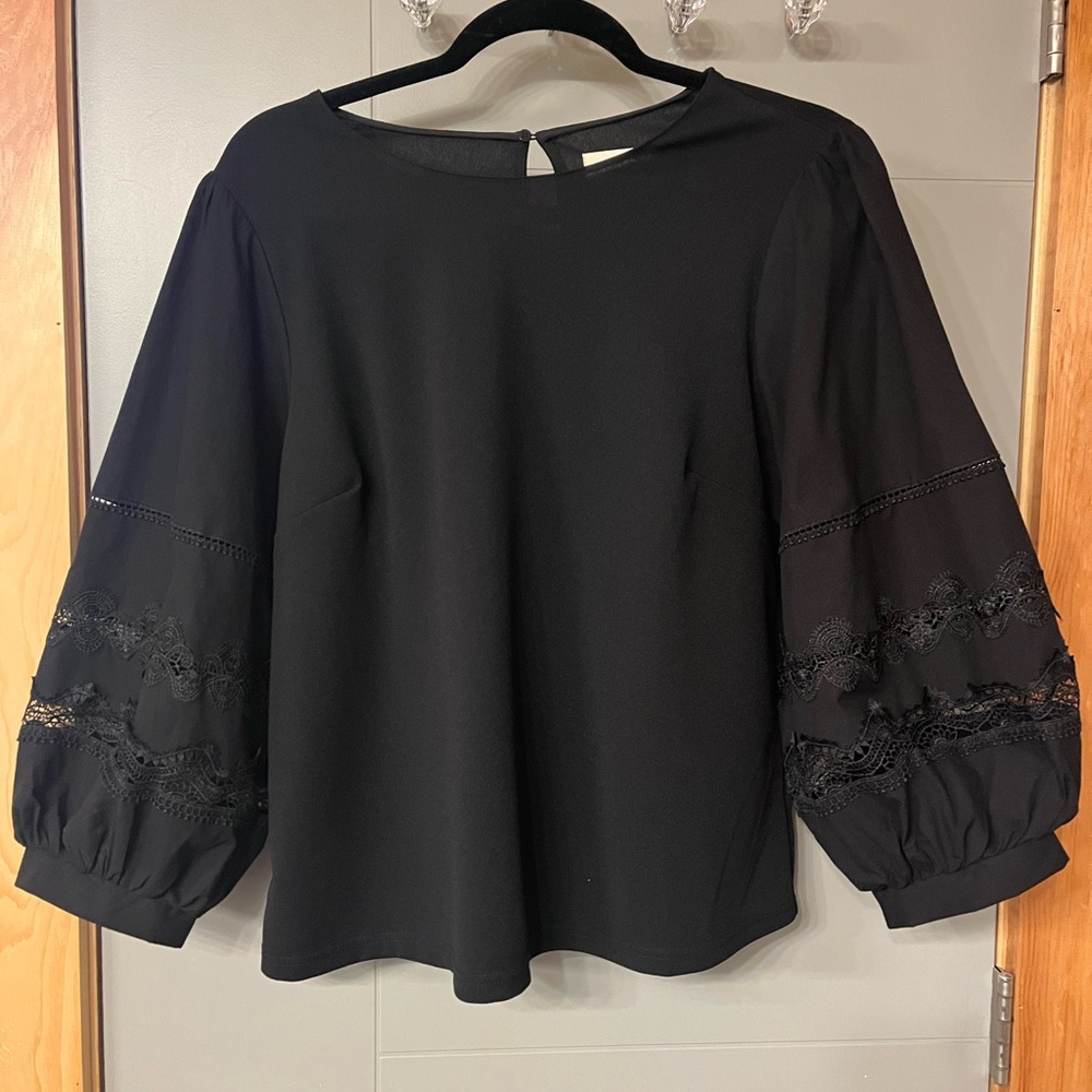 Mellowday Balloon Sleeve Top
Large